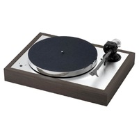 Pro-Ject Classic Evo turntable